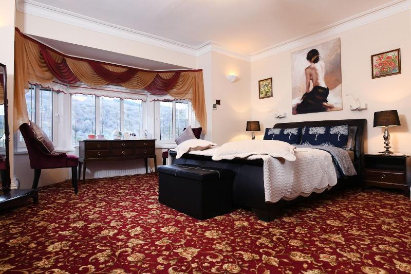Cilbrwyn Countryside Retreat image