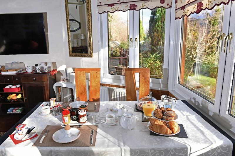 Cilbrwyn Countryside Retreat image
