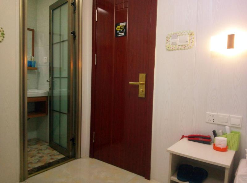Qufu Garden Hotel image