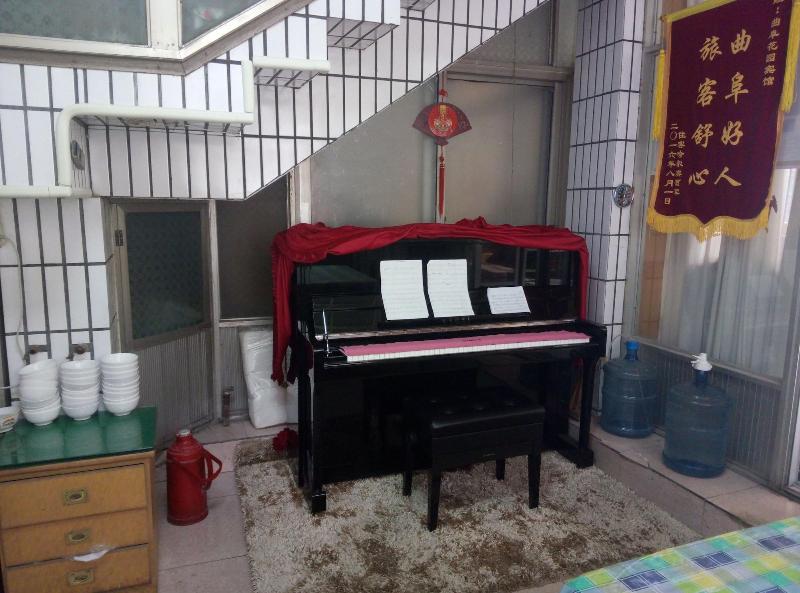 Qufu Garden Hotel image