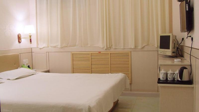 Qufu Garden Hotel image