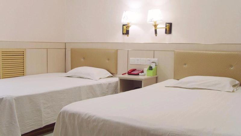 Qufu Garden Hotel image