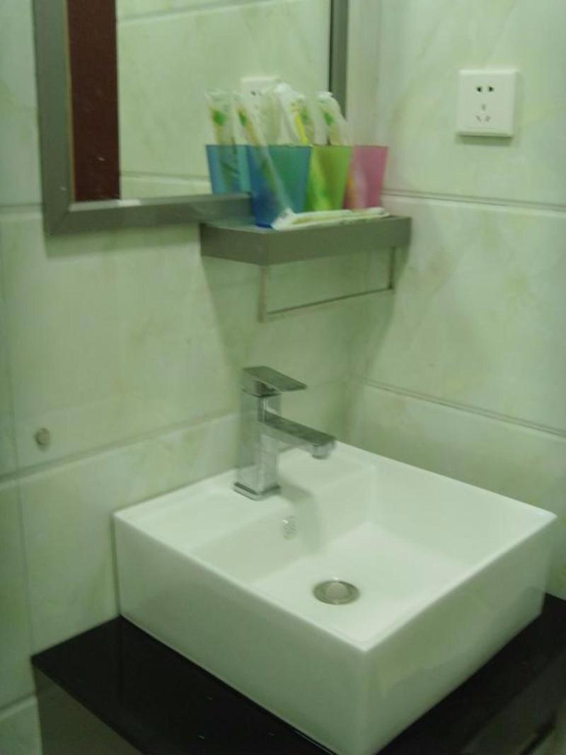 Qufu Garden Hotel image
