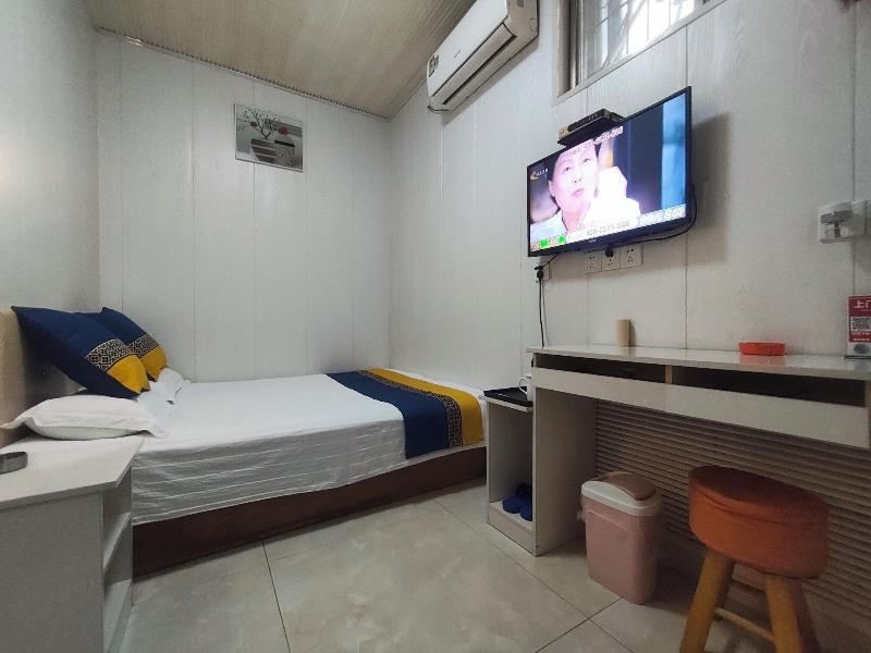 Qufu Garden Hotel image