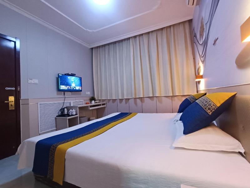Qufu Garden Hotel image