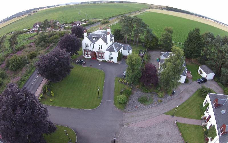 Pinewood Country House — photo 3