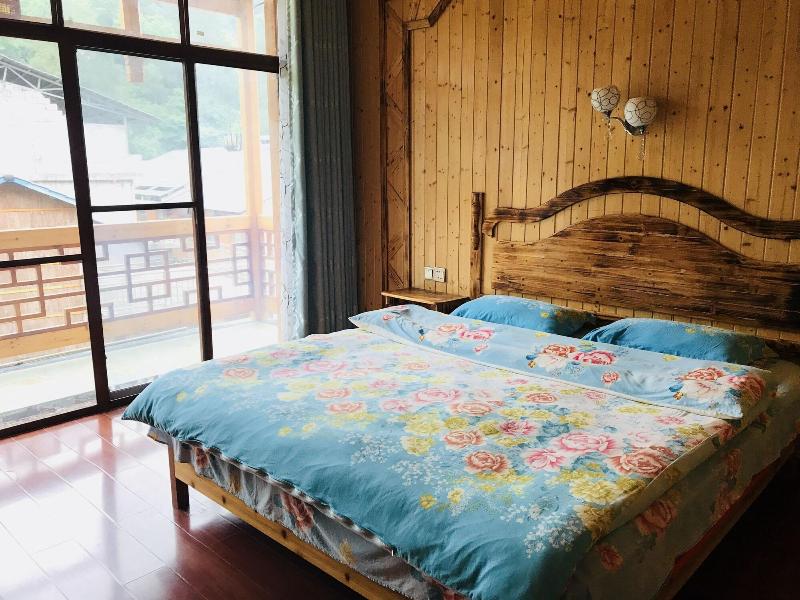 One Step To Heaven Inn image