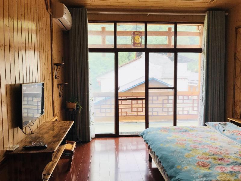 One Step To Heaven Inn image