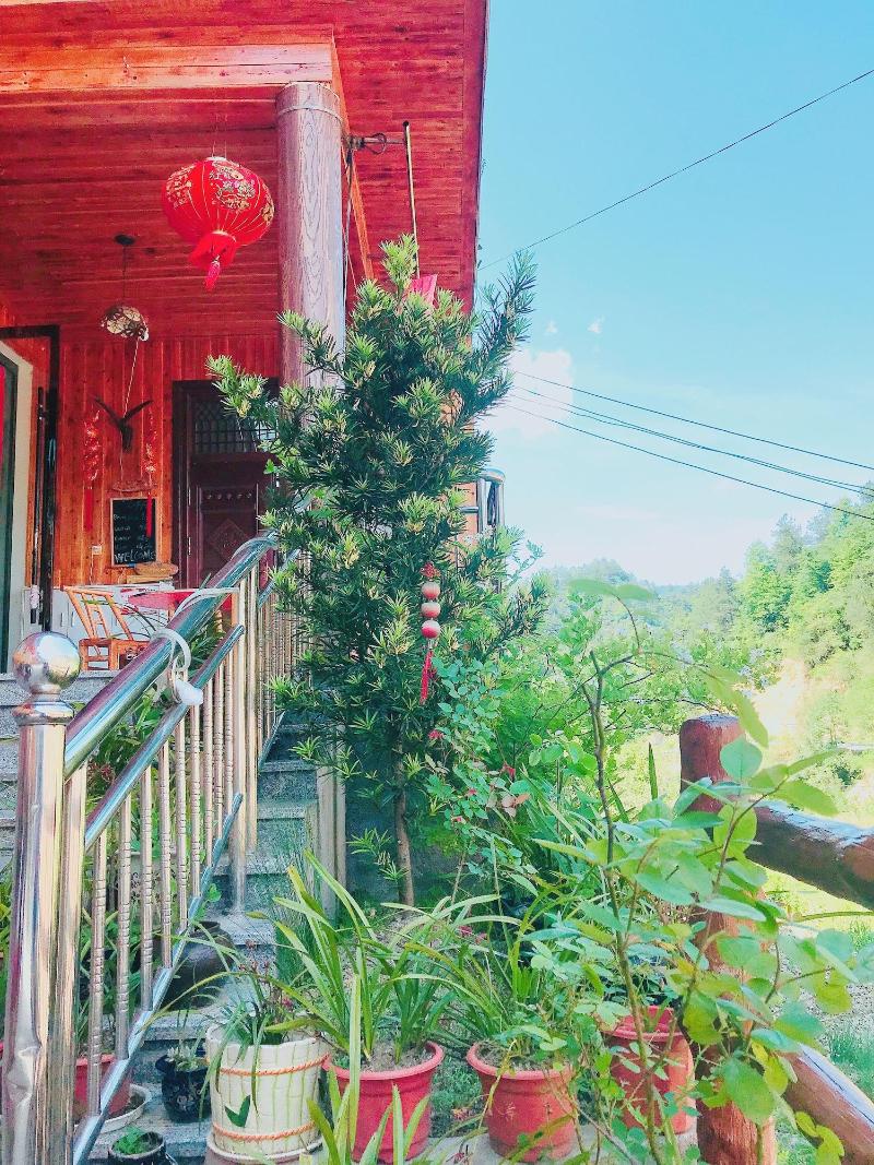 One Step To Heaven Inn image