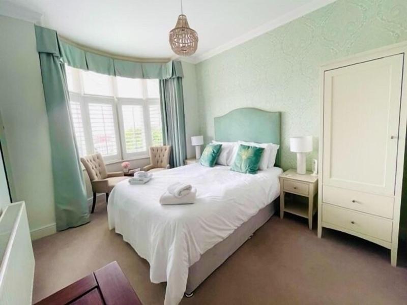 The Beaches Guest House image