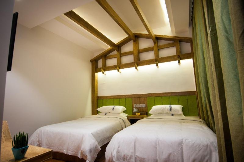 Yun Meng Qi  Inn — photo 14