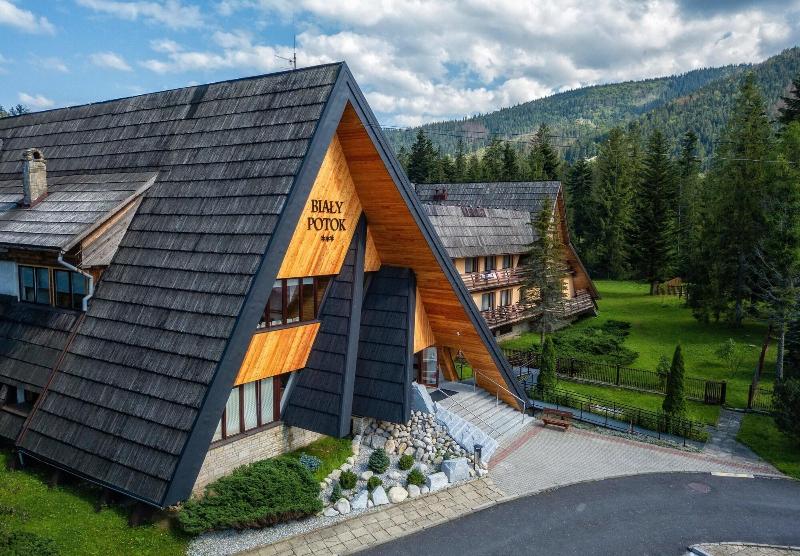 Pensjonat Bialy Potok-POLSKIE TATRY S.A.