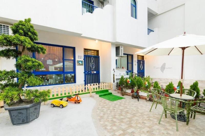 Santorini Music Family B&B 3