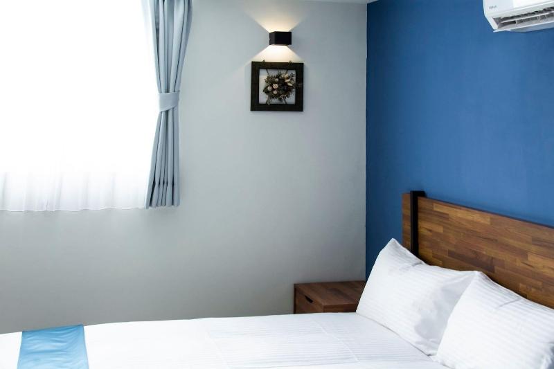 Mulan Light Inn image
