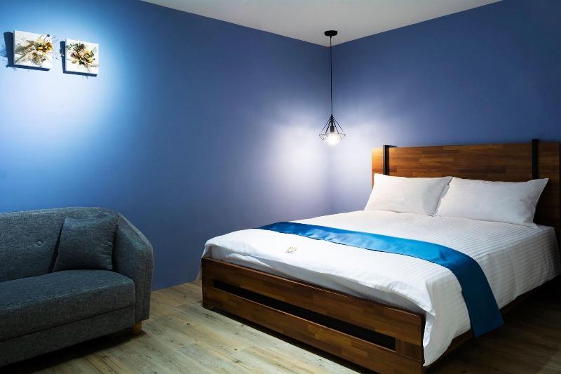 Mulan Light Inn image