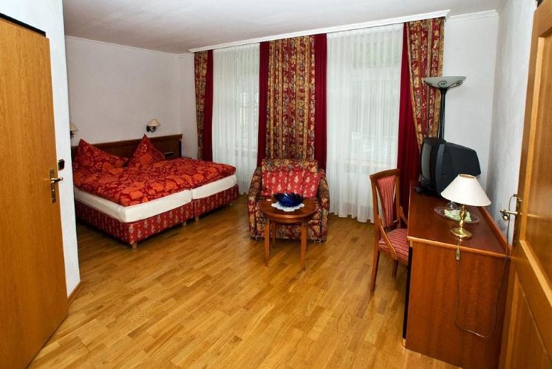 Mosellandhotel Im Enderttal Zum Onkel Willi image