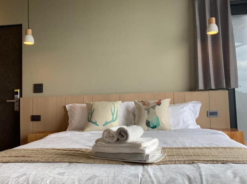 Two Easy Inn image