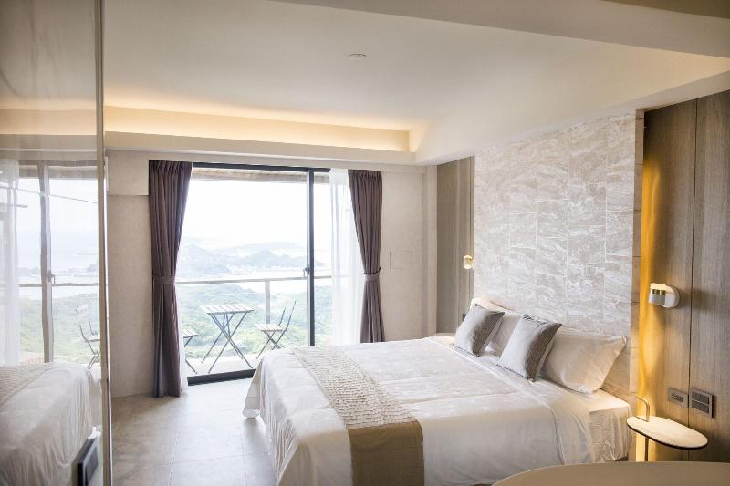 Two Easy Inn image