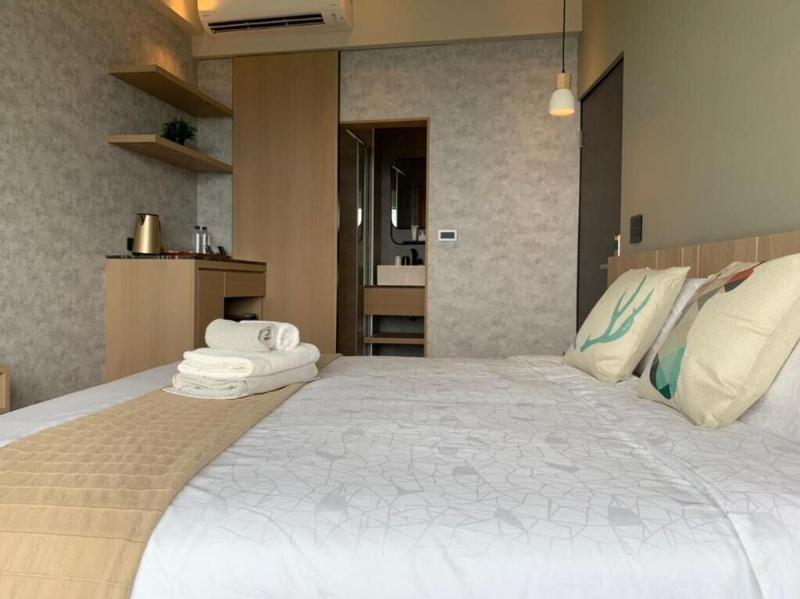 Two Easy Inn image