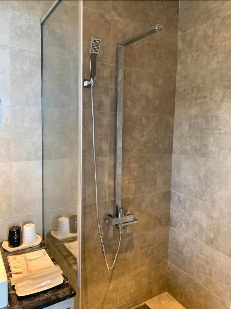 Two Easy Inn image