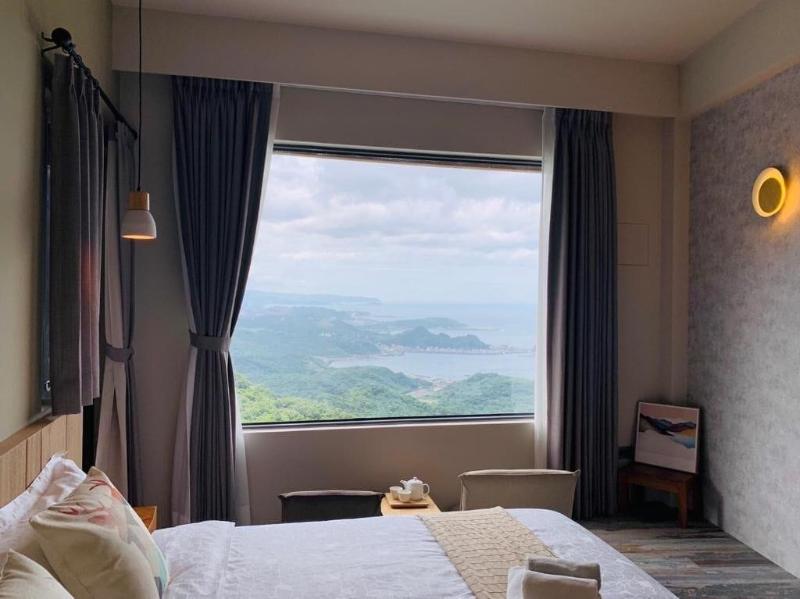Two Easy Inn image