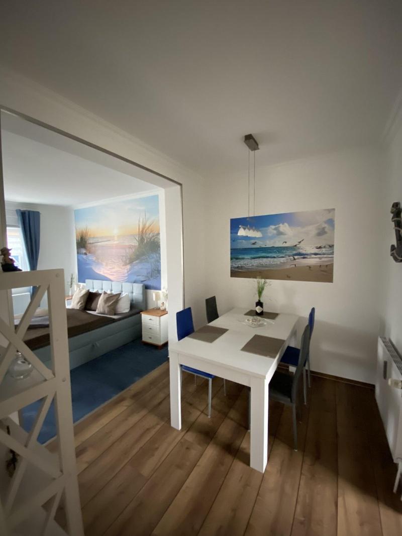 Pension & Ferienwohnungen Schneidereit image