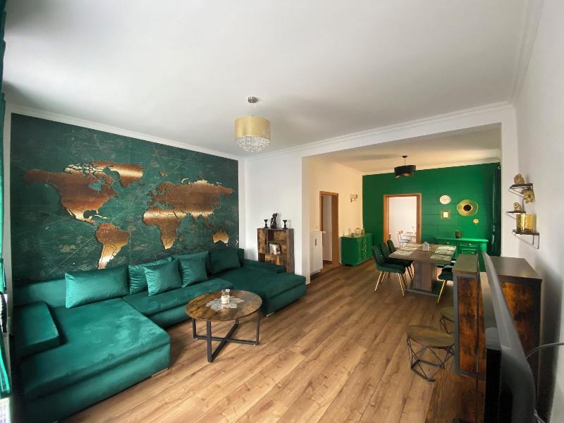 Pension & Ferienwohnungen Schneidereit image