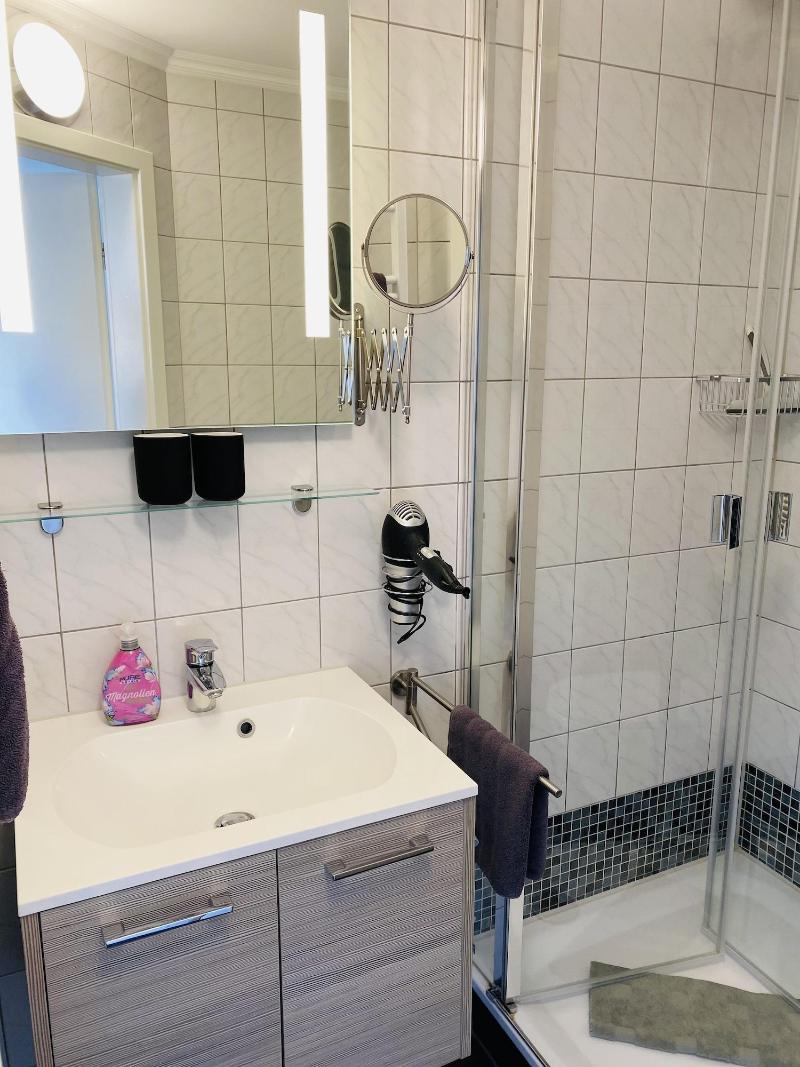 Pension & Ferienwohnungen Schneidereit image