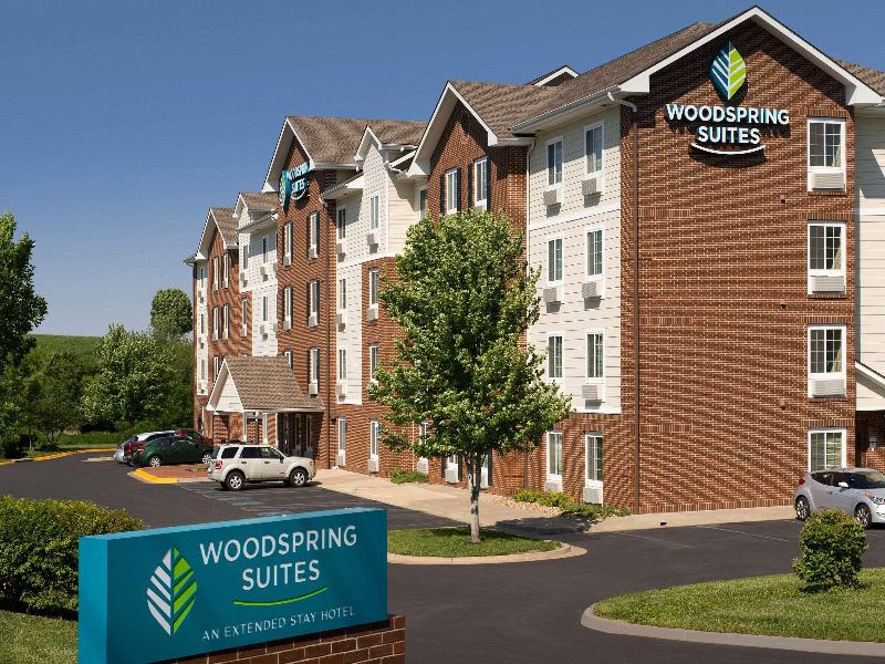 Woodspring Suites Kansas City Lenexa image