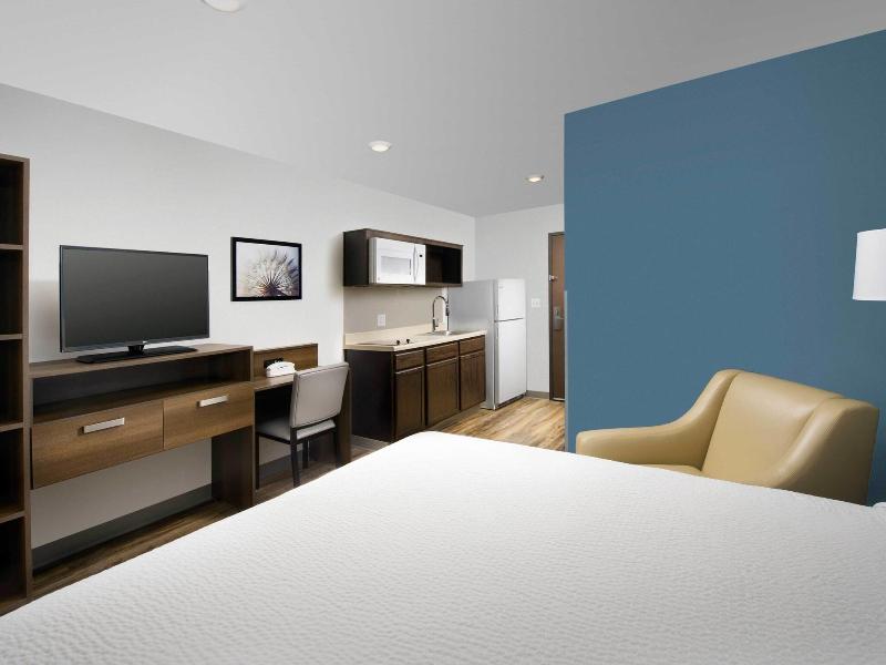 Woodspring Suites Broken Arrow