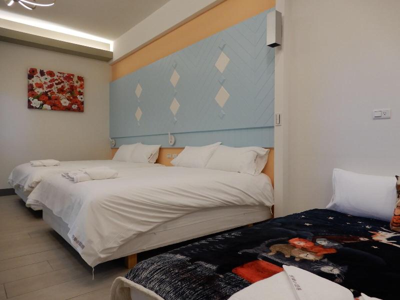 Happywings Homestay image