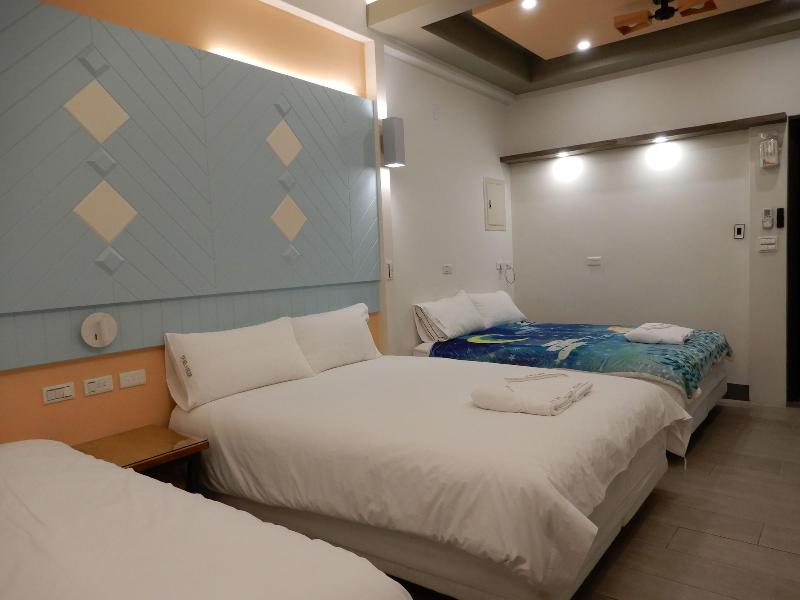 Happywings Homestay image