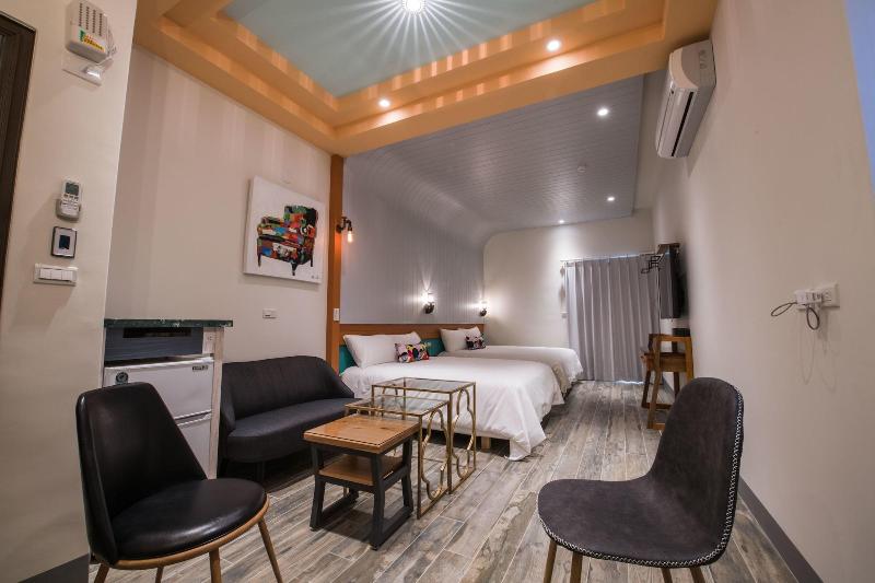 Happywings Homestay image