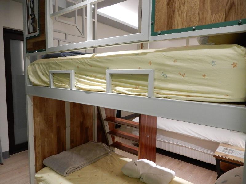 Happywings Homestay image