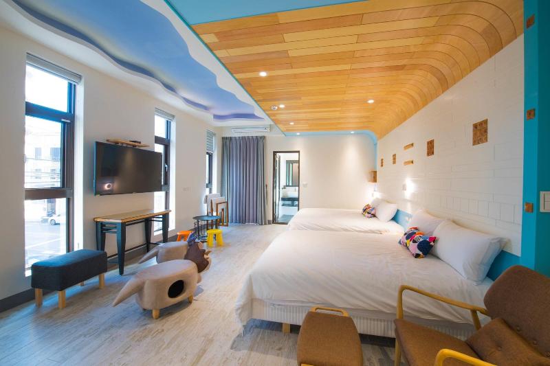 Happywings Homestay image