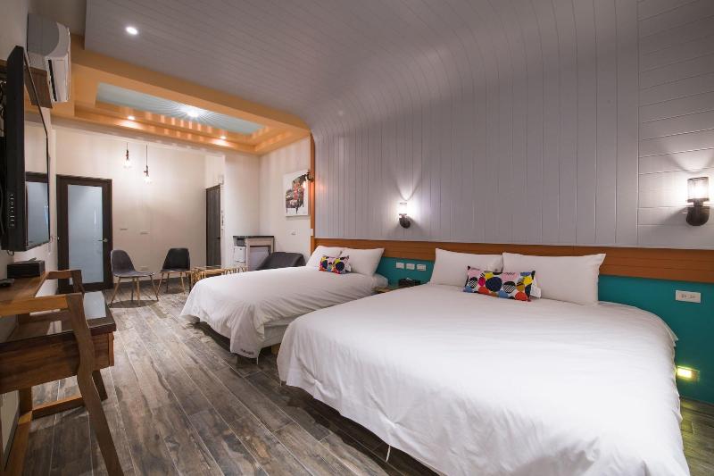 Happywings Homestay image