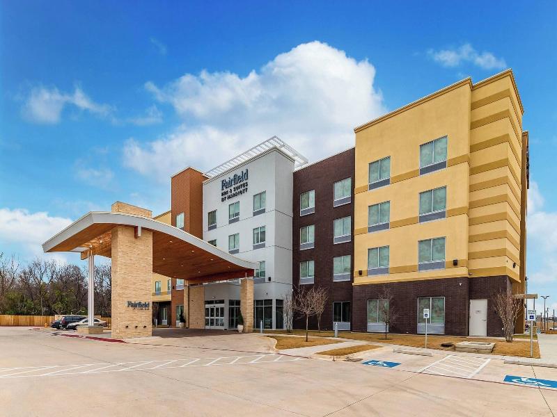 Fairfield Inn & Suites by Marriott Gainesville I-3 image