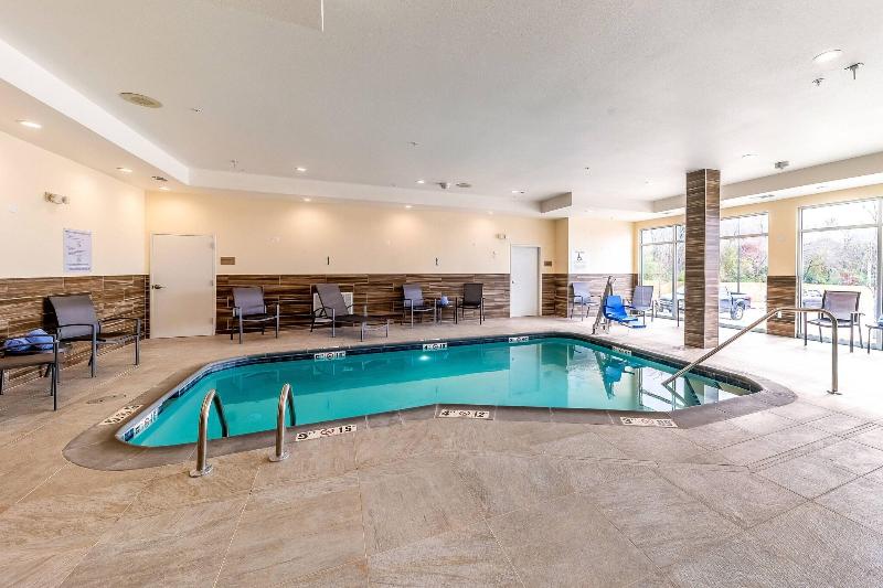 Fairfield Inn & Suites by Marriott Gainesville I-3 image