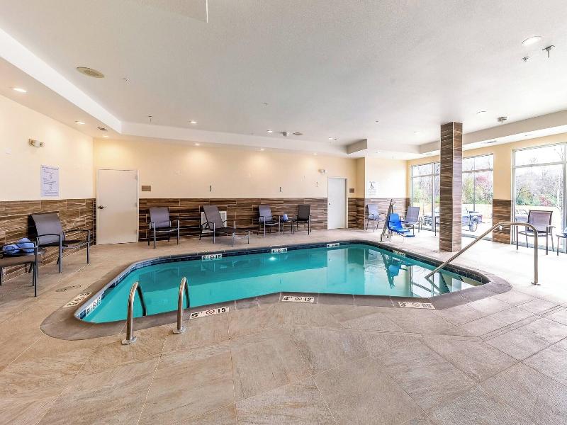 Fairfield Inn & Suites by Marriott Gainesville I-3 image