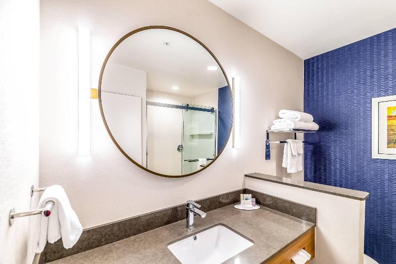 Fairfield Inn & Suites by Marriott Gainesville I-3 image