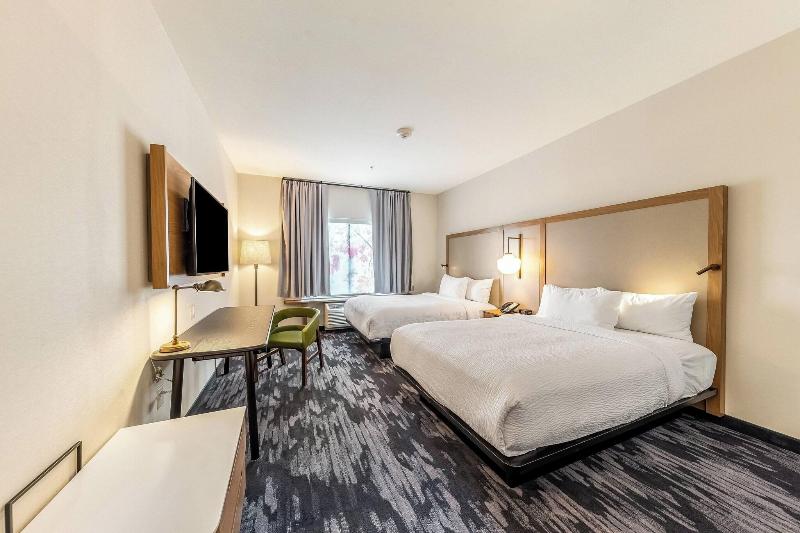 Fairfield Inn & Suites by Marriott Gainesville I-3 image