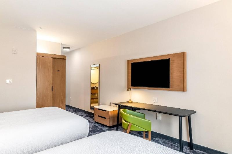 Fairfield Inn & Suites by Marriott Gainesville I-3 image