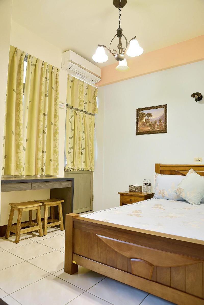 Feng's B&B 4