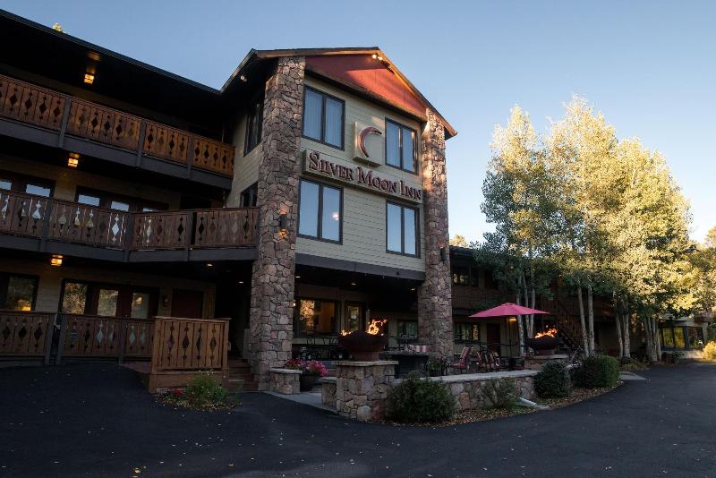 Silver Moon Inn image