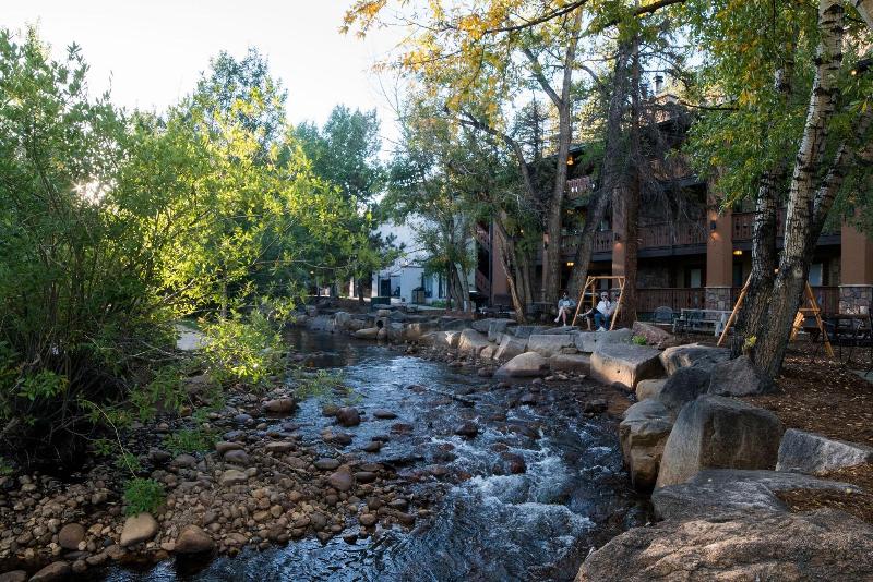 Silver Moon Inn image