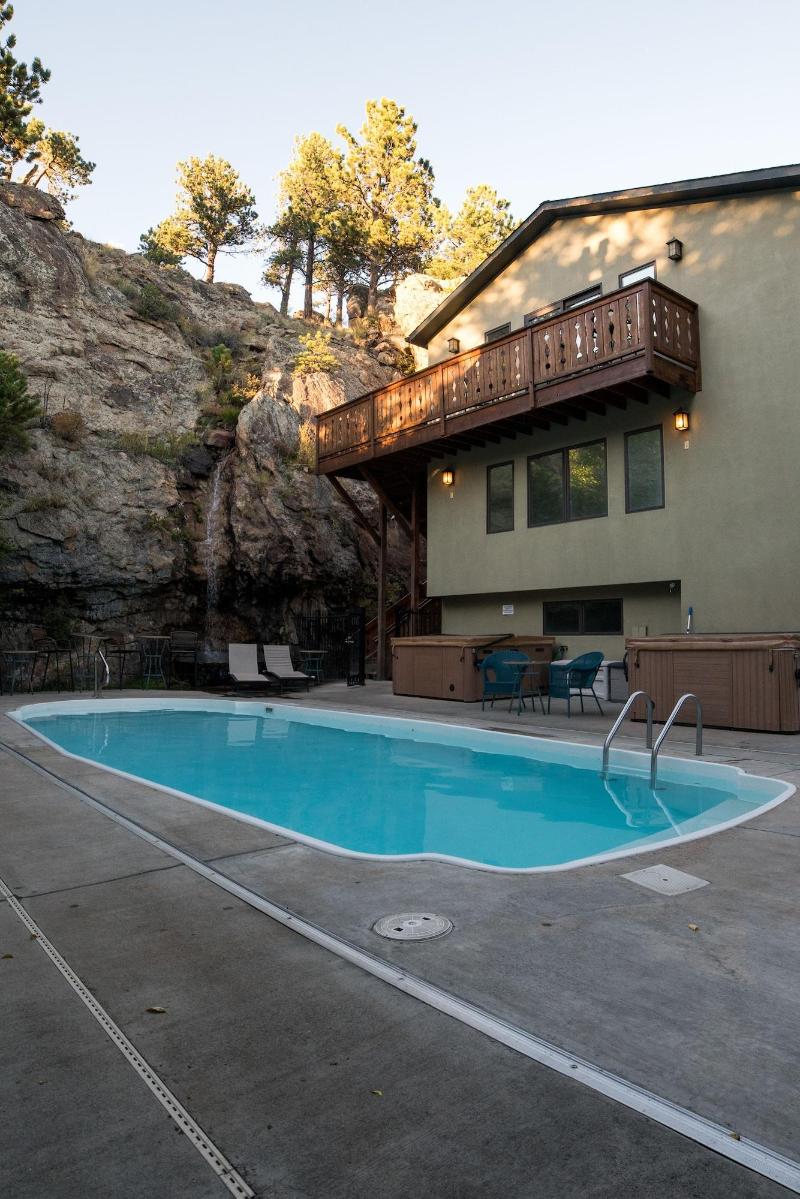 Silver Moon Inn image