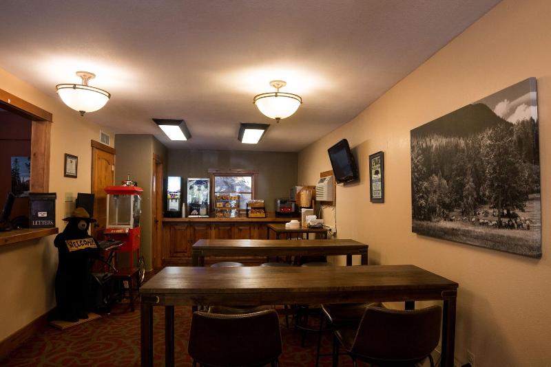 Silver Moon Inn image