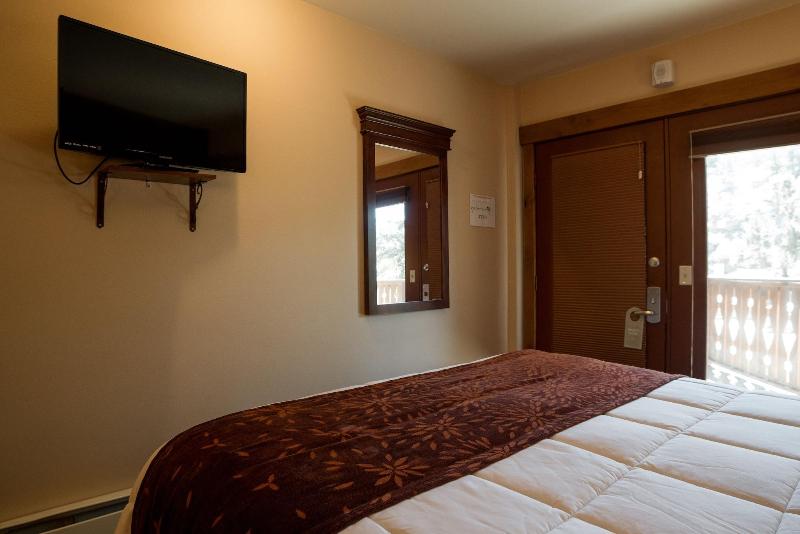 Silver Moon Inn image