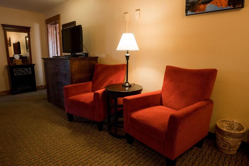Silver Moon Inn image