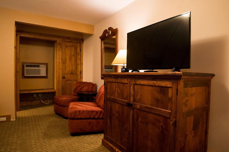 Silver Moon Inn image